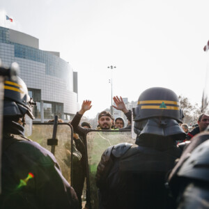 gilets jaunes-reportage-paris-bastille-champs élysées-highwire